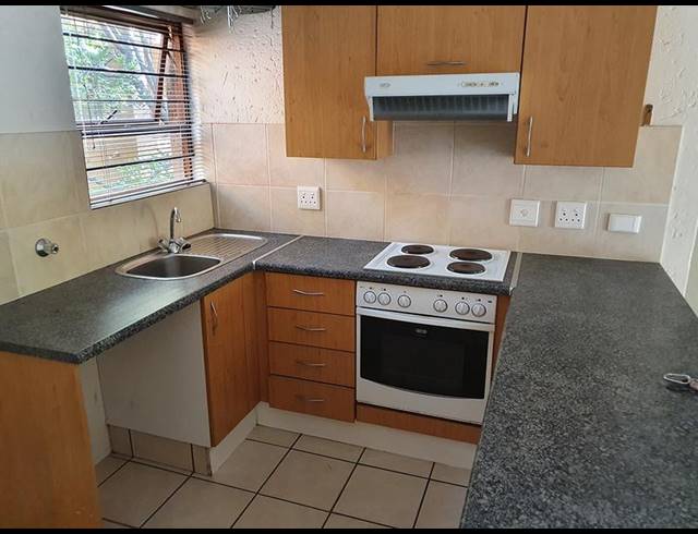 1 BEDROOM PROPERTY TO RENT IN DOUGLASDALE